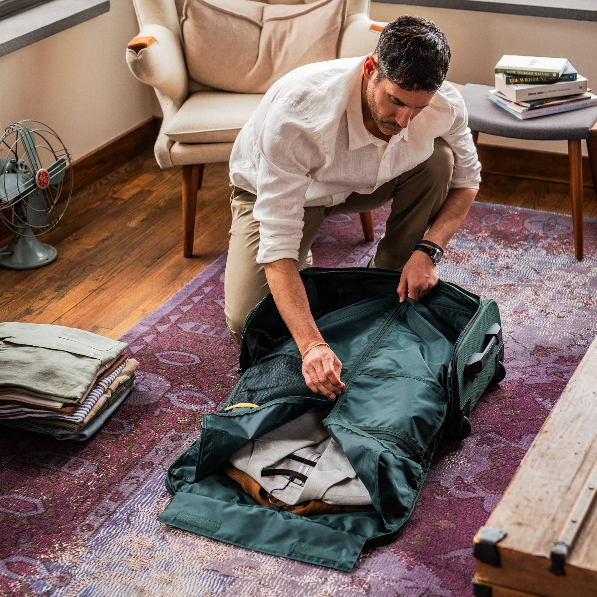 Halfday Carry-On Garment Roller Suitcase