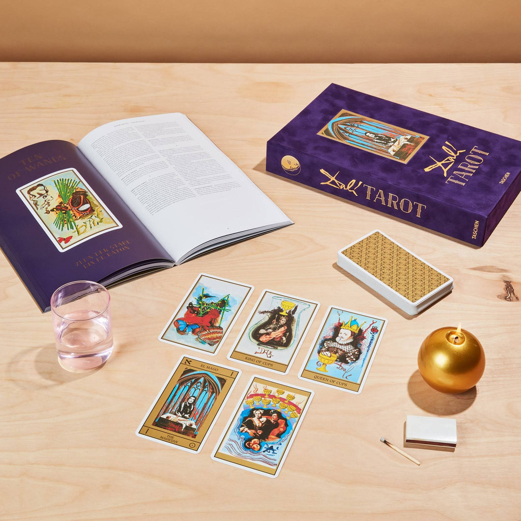 Salvador Dalí Tarot Card Gift Set