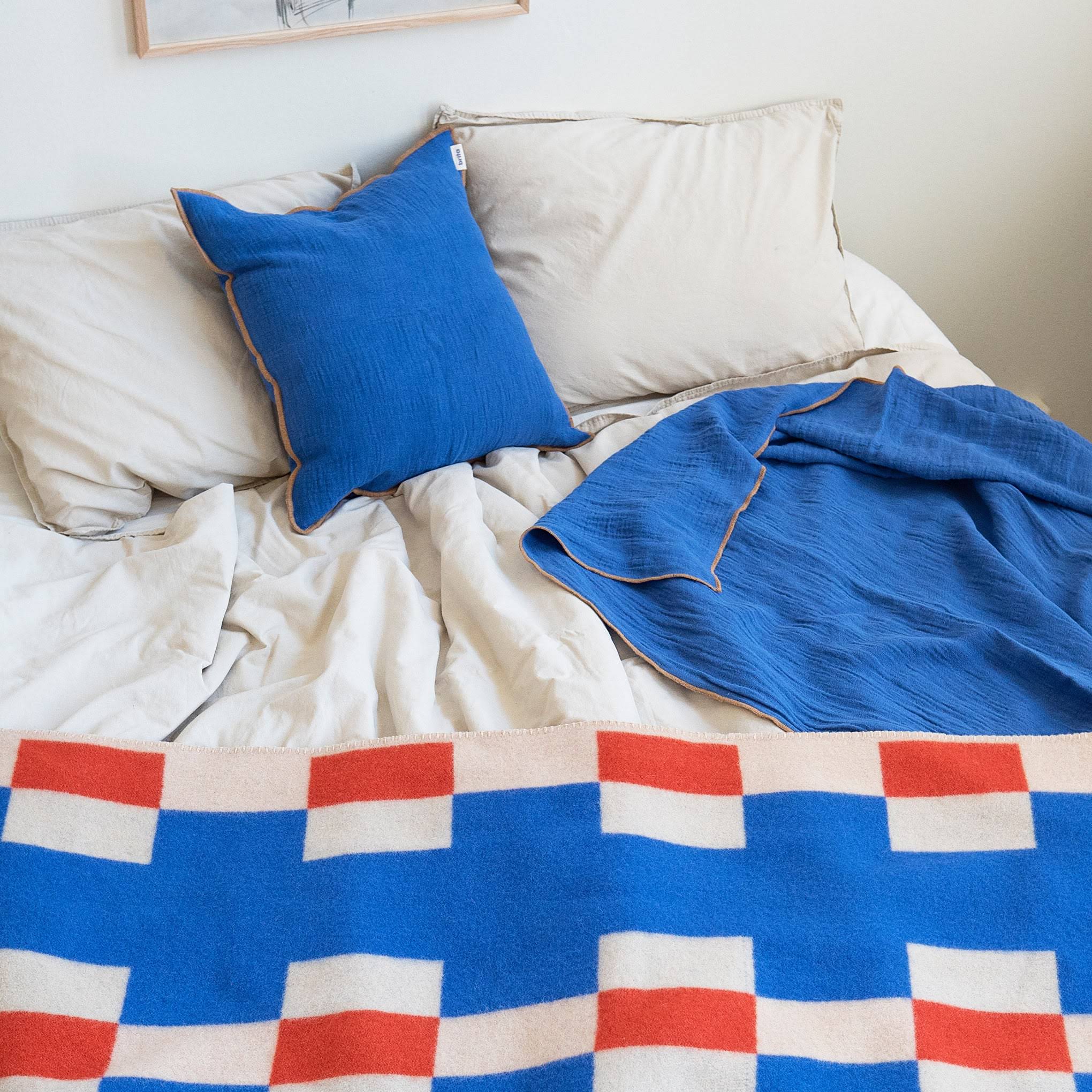 Marta Lambswool Blanket