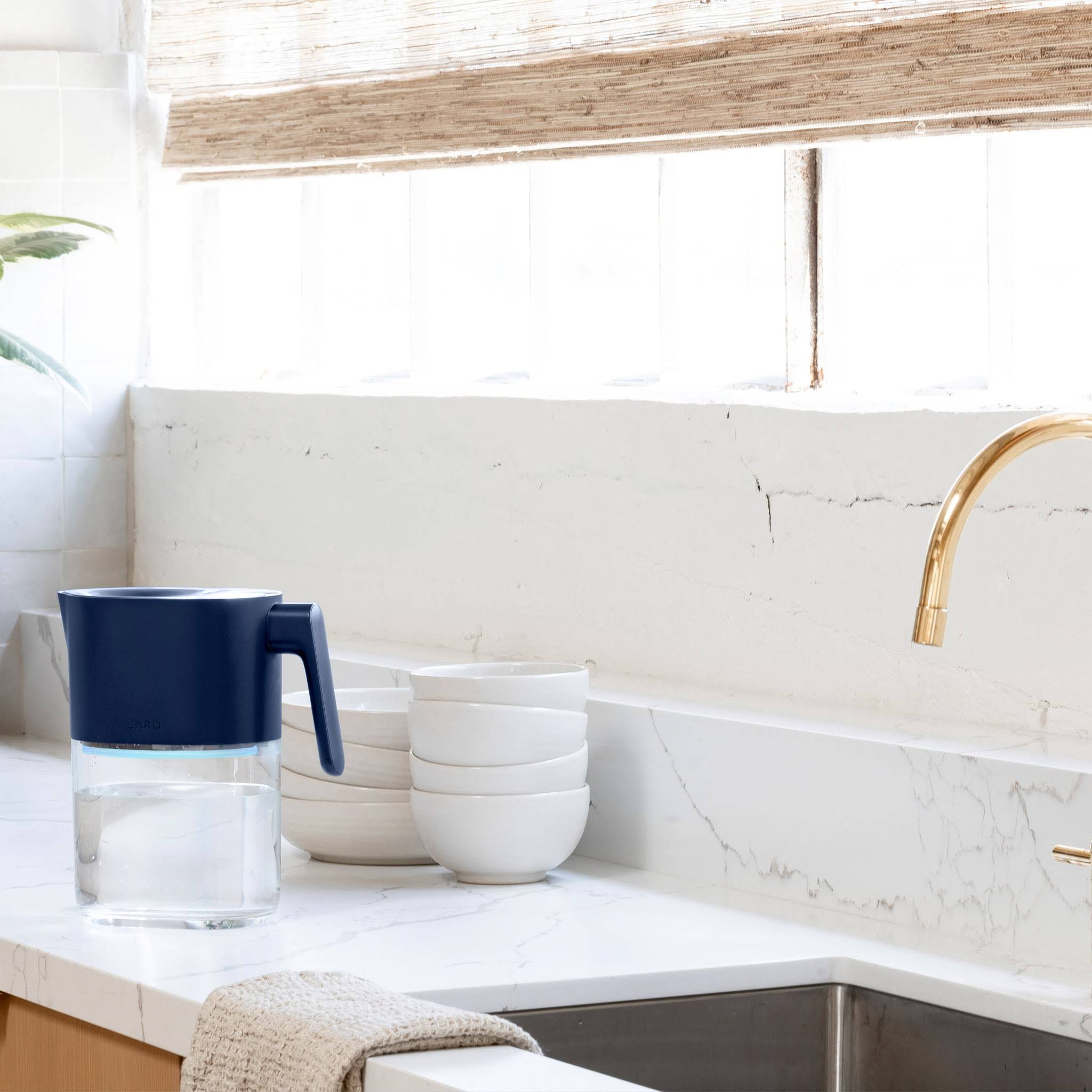 LARQ UV Purifying Pitcher - Granite White