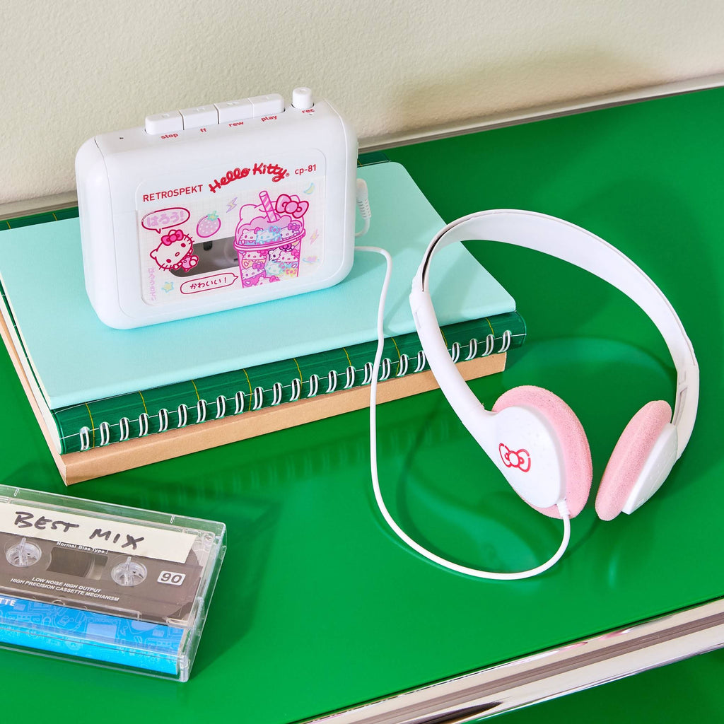 Retrospekt Hello Kitty CP-81 Portable Cassette Player