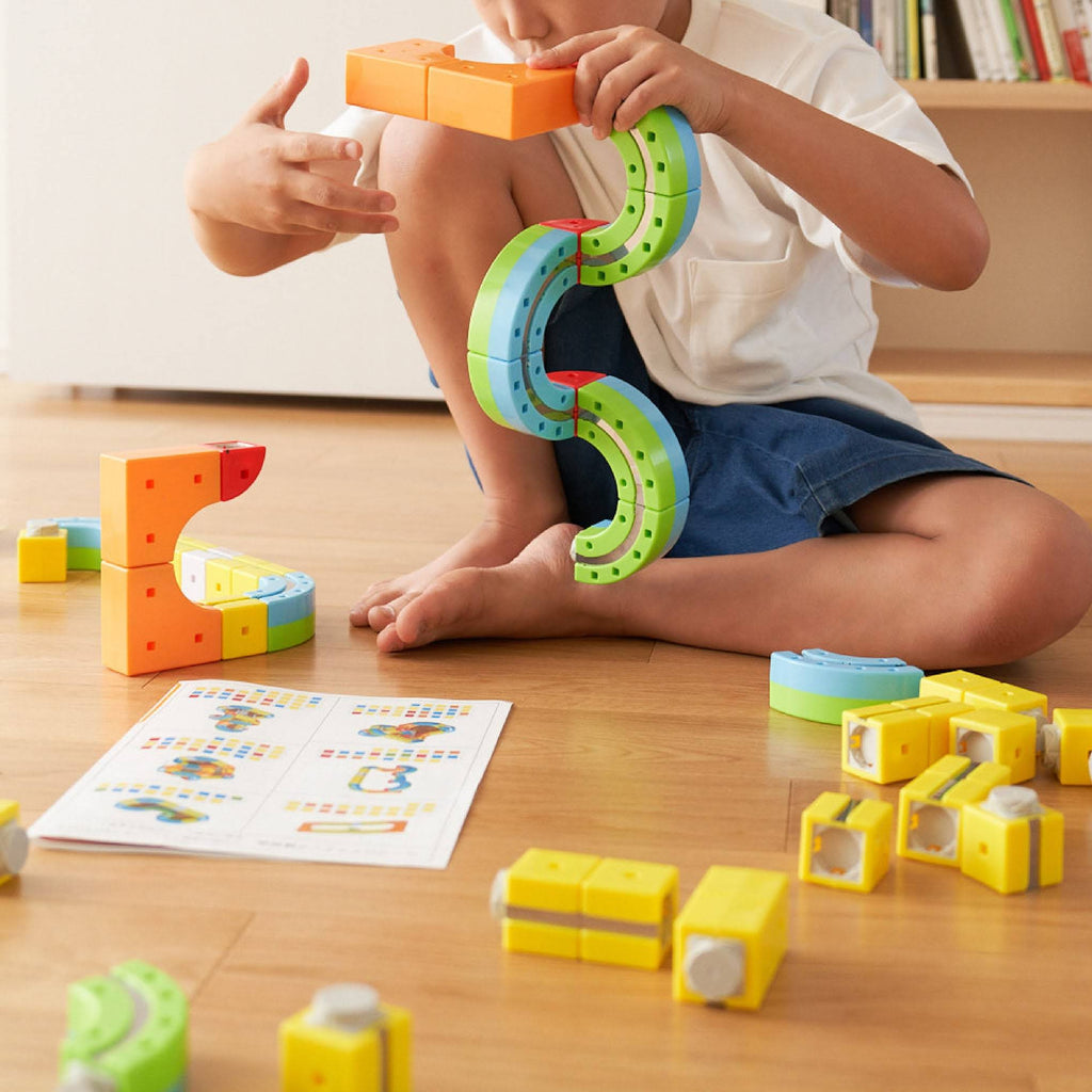 Magnetic Train Rail Cube Block Toy Set - Deluxe 66 pcs