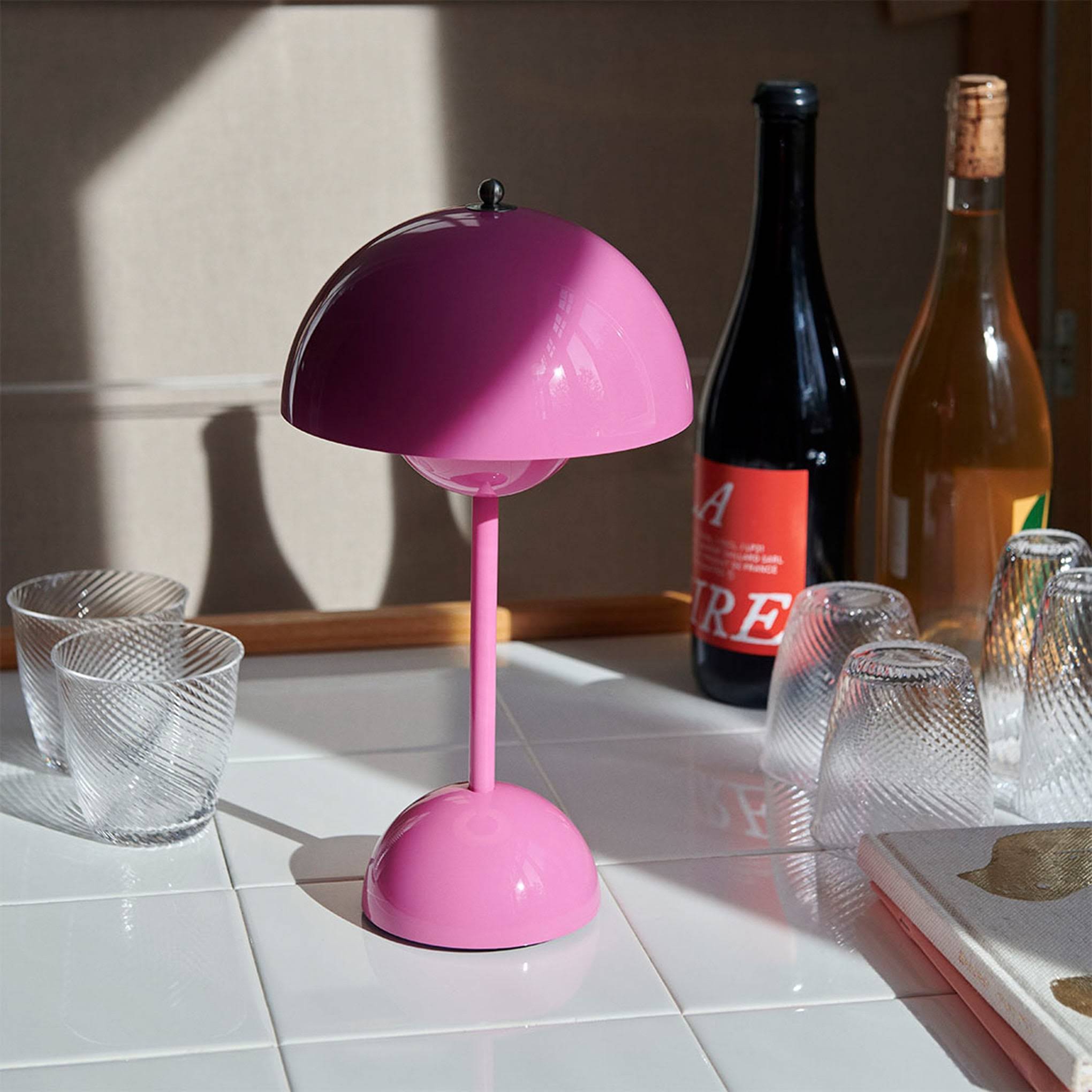 Flowerpot VP9 LED Portable Lamp - Tangy Pink