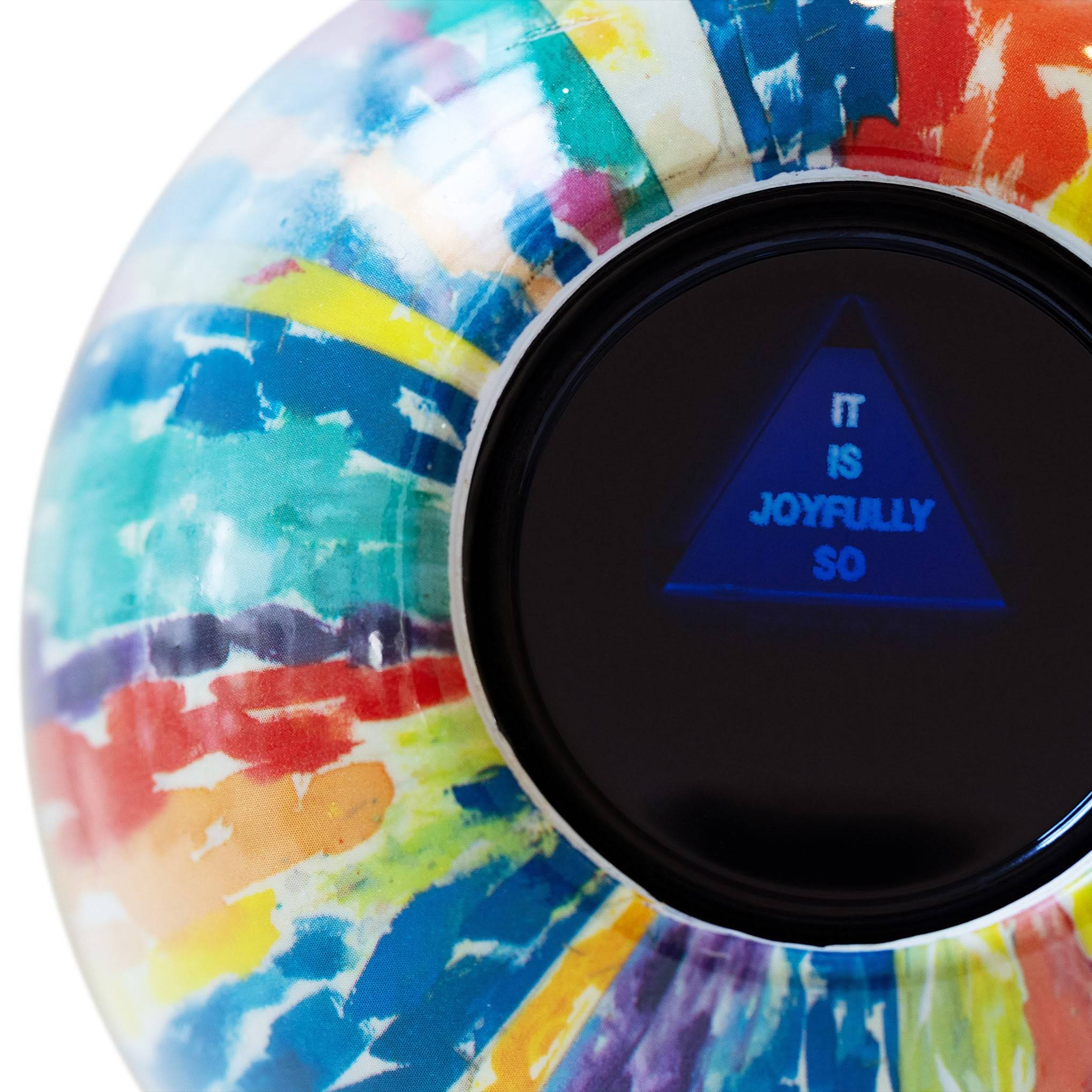 Magic 8 Ball x MoMA Alma Woodsey Thomas Game