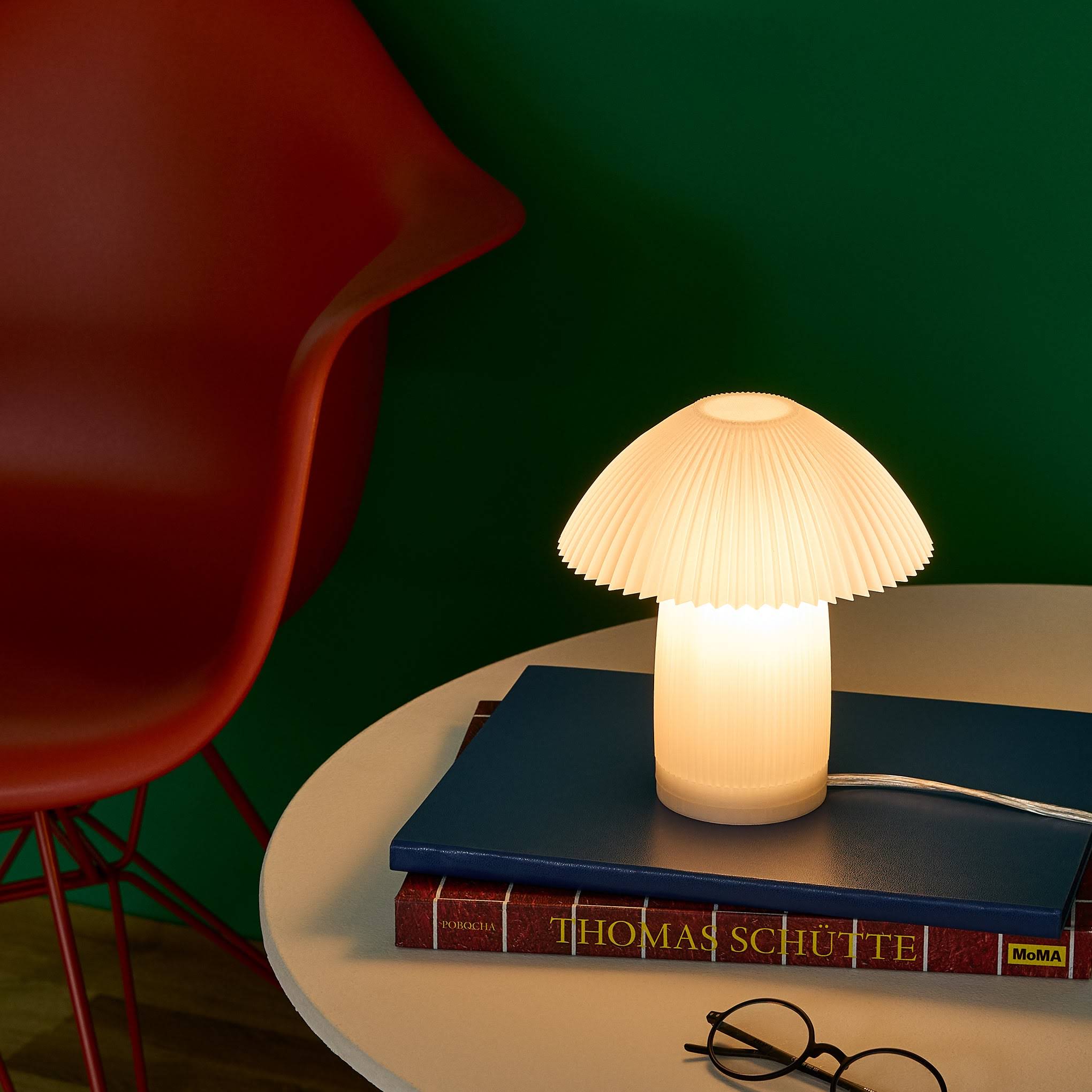 Kinoko Recycled Plastic Table Lamp - White