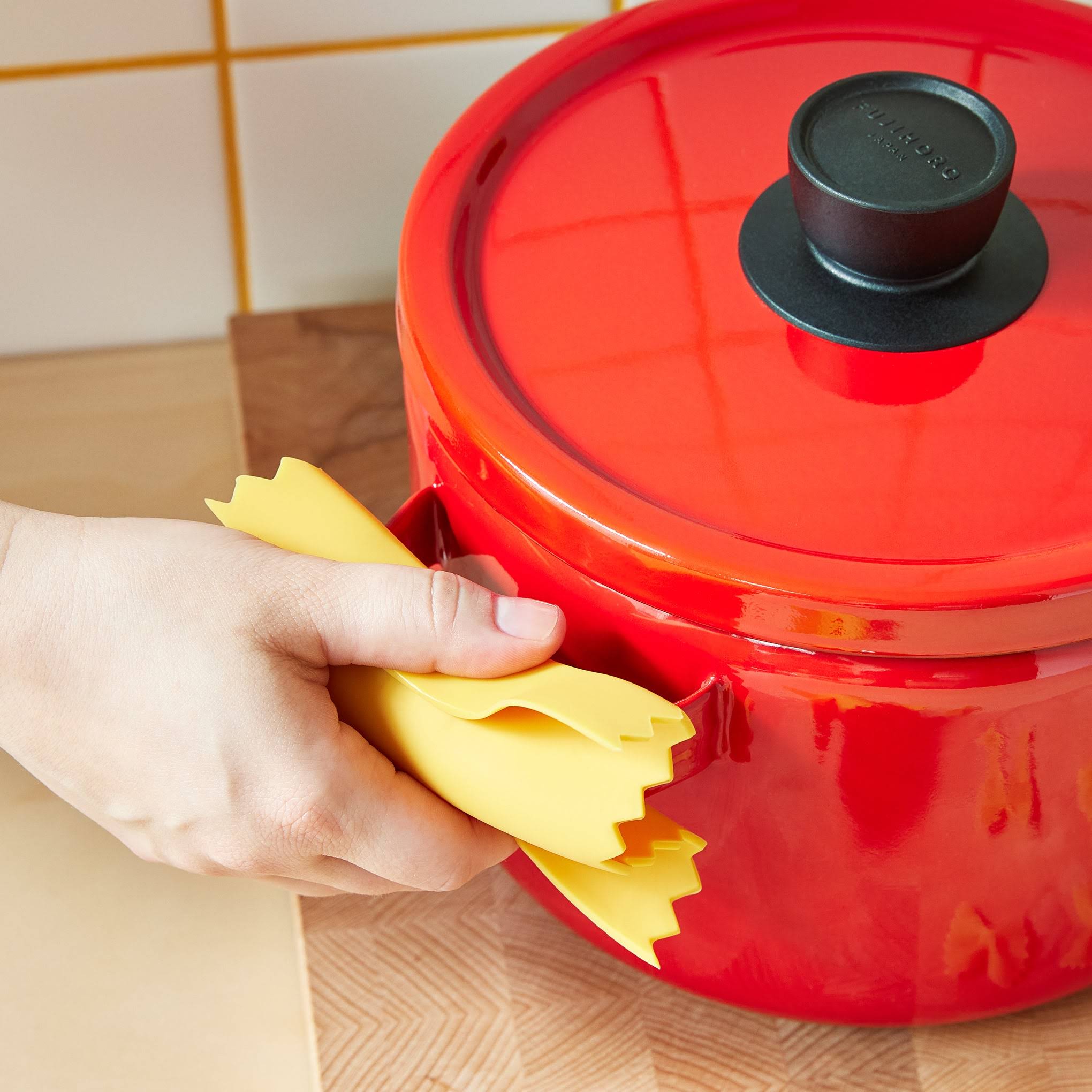 Farfalloni Pasta Pot Grips - Set of 2