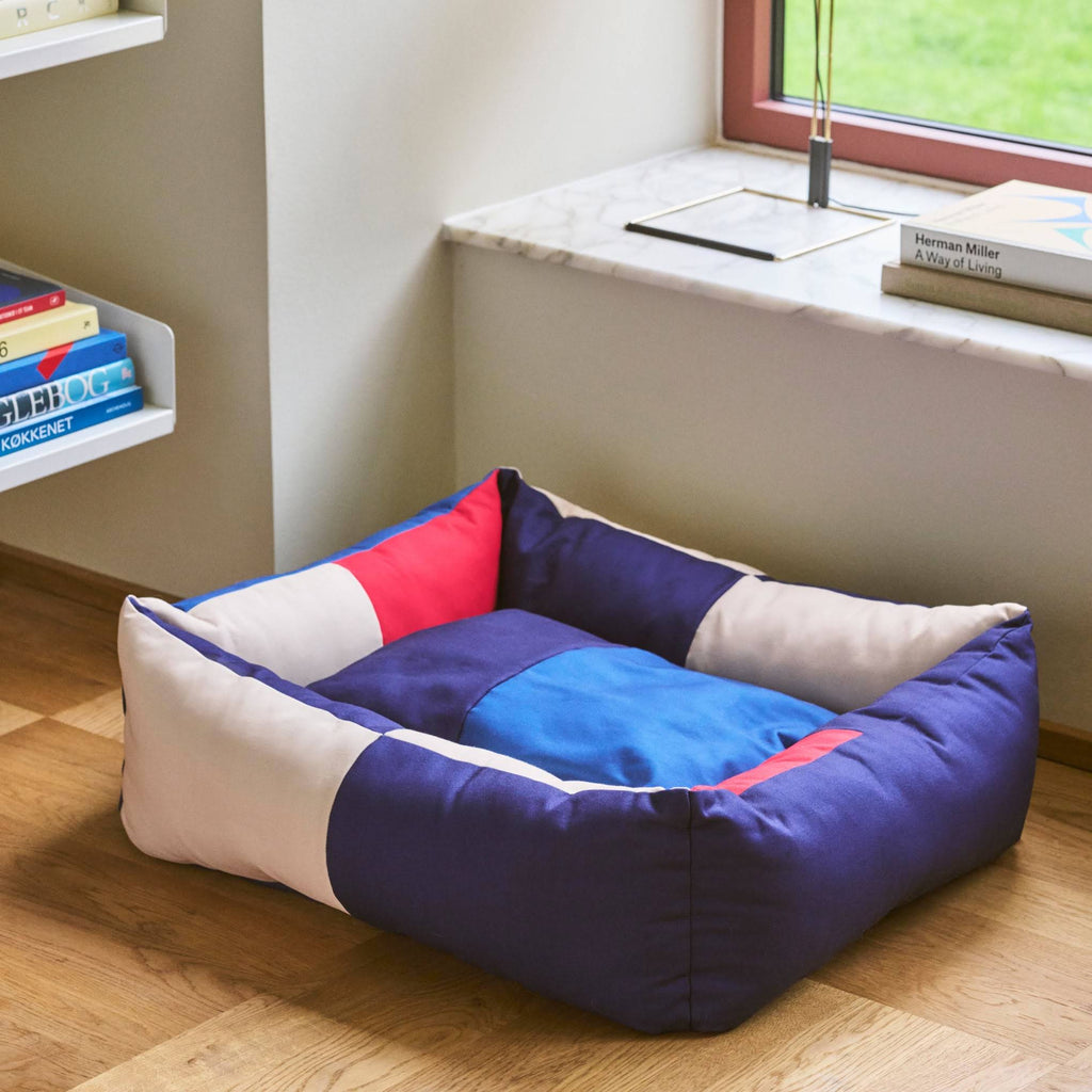 HAY Dog Bed in Recycled Polyester - Red/ Blue