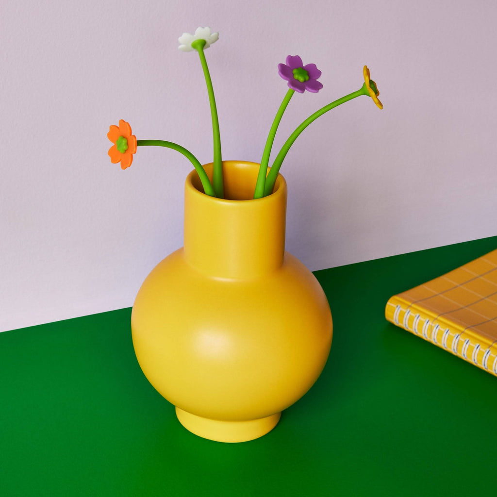 Single Flower Pen