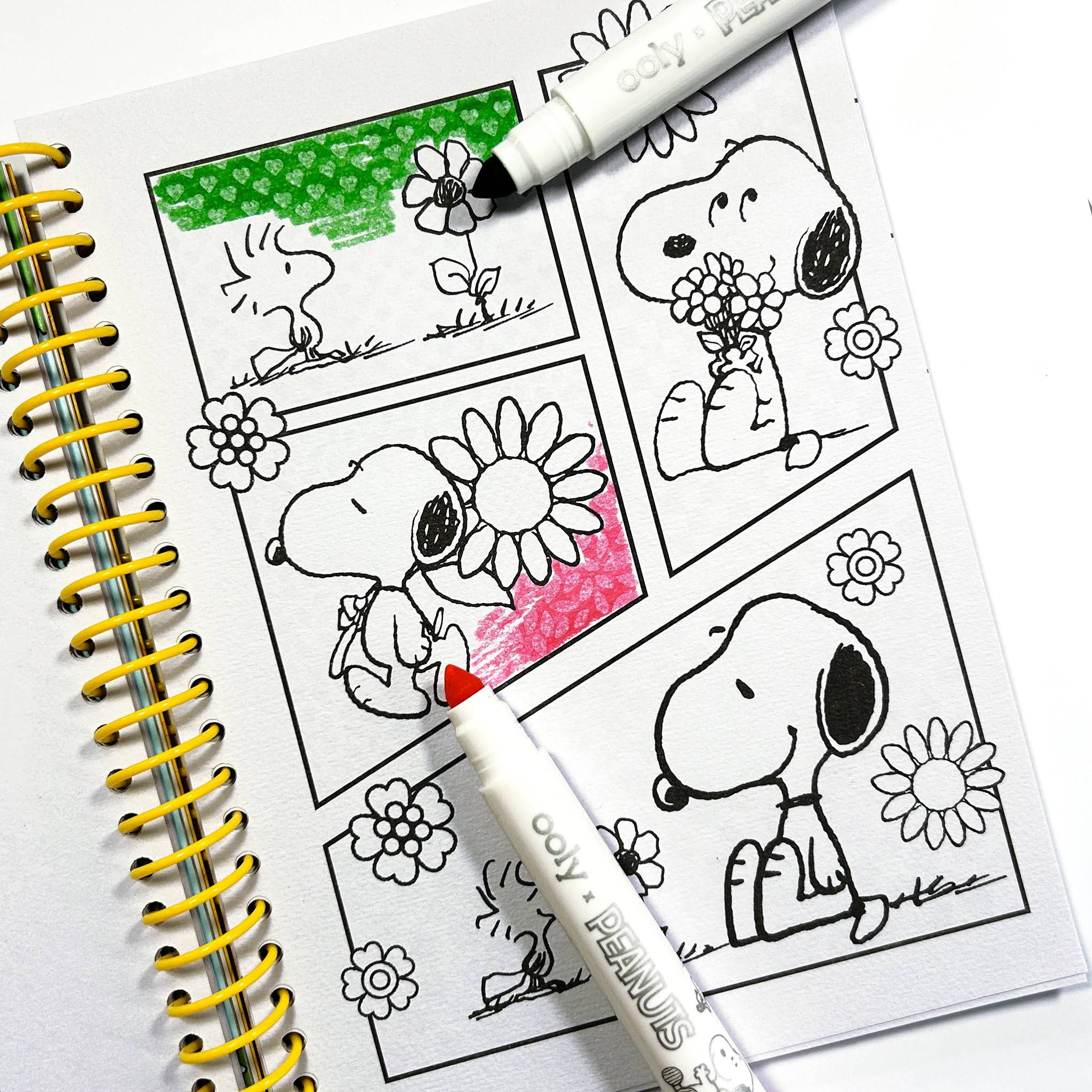 Snoopy &amp; Peanuts Coloring Activity &amp; Sticker Set