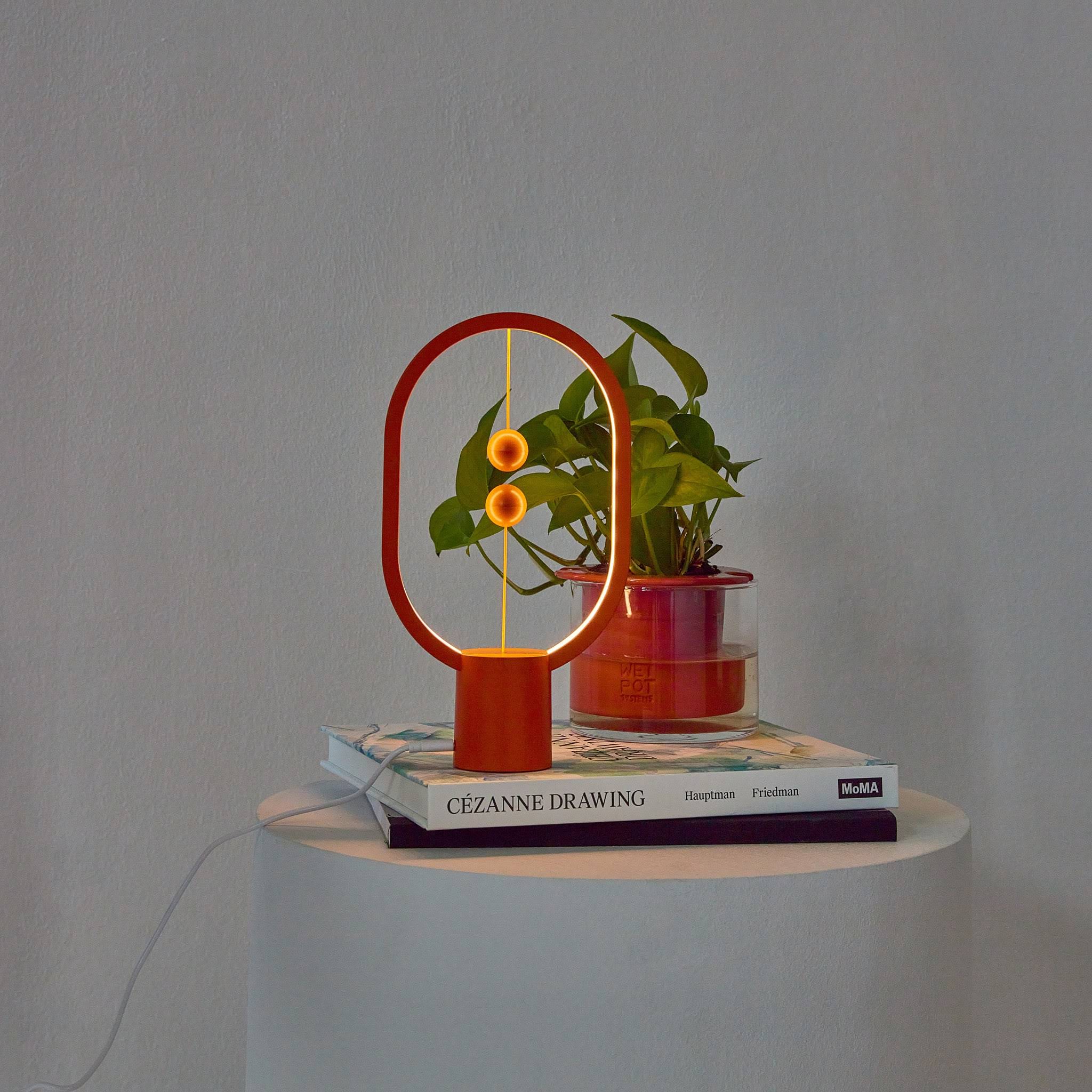 Heng Balance Lamp - Light Wood