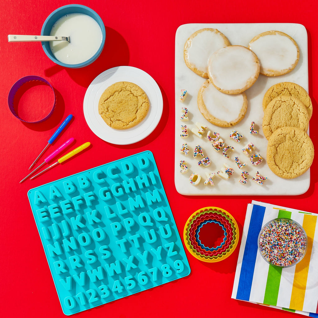 Round Double-Sided Plastic Cookie Cutter Set, 5 Pieces