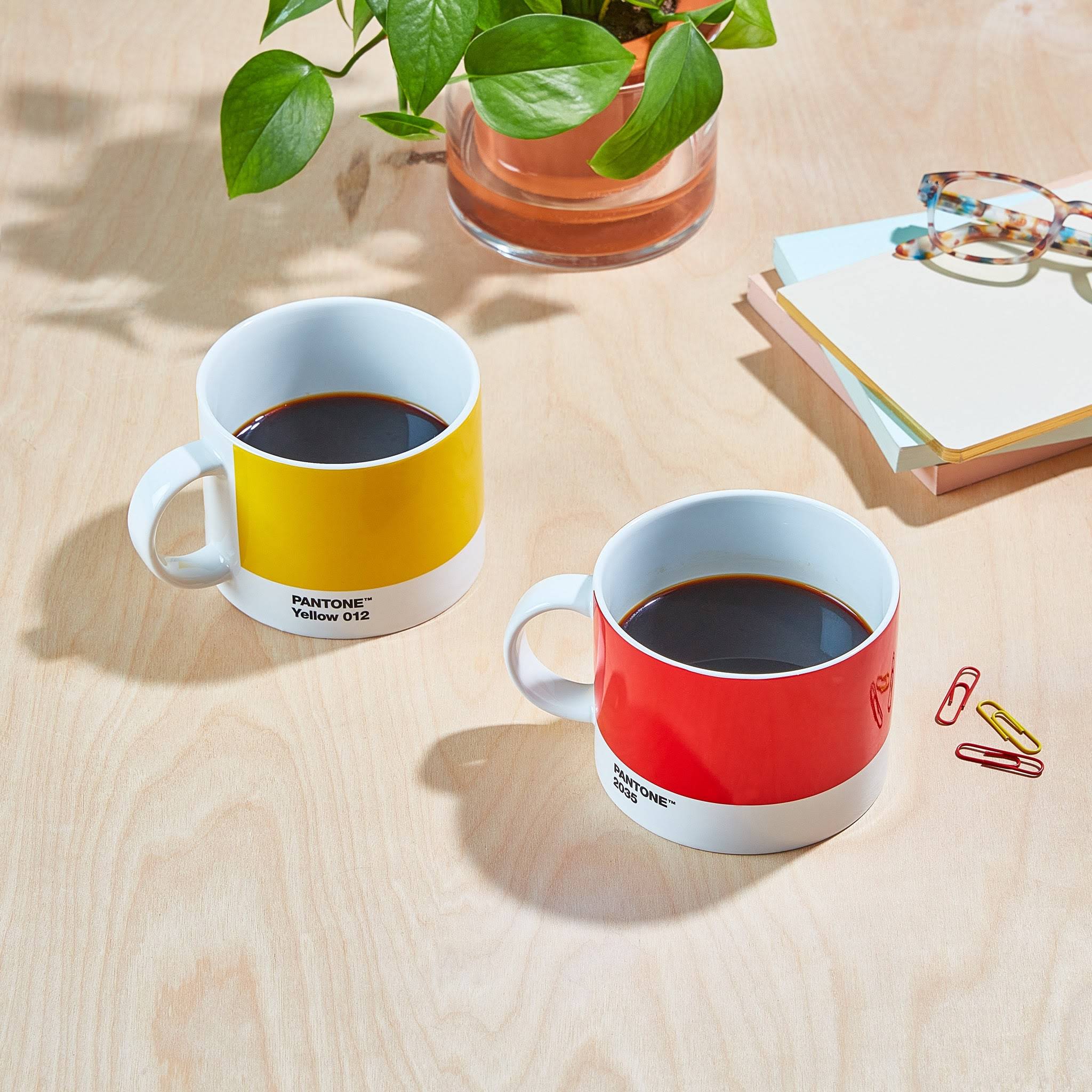Pantone Wide Tea Cup - Red