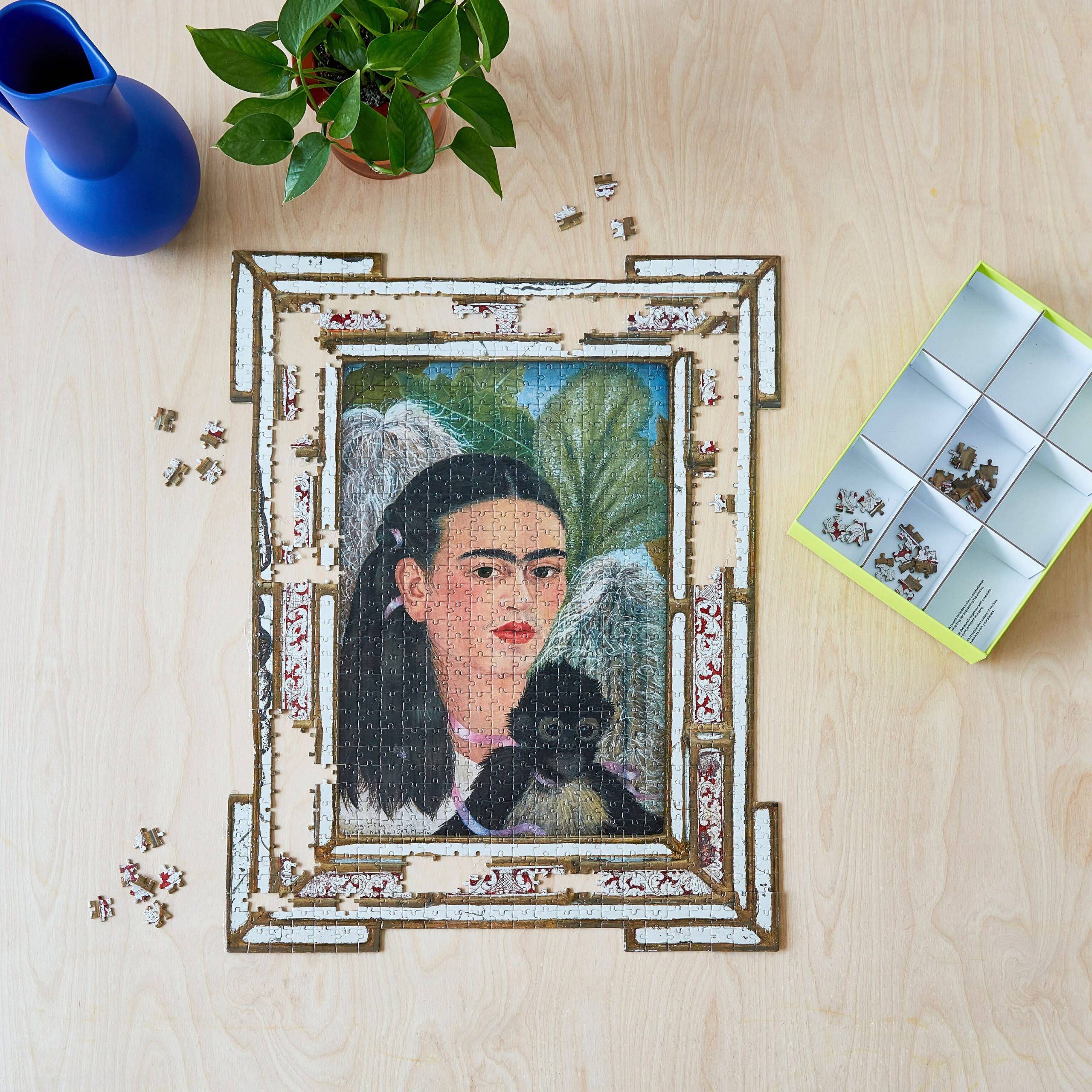 Frida Kahlo Shaped Jigsaw Puzzle - 884 Pieces