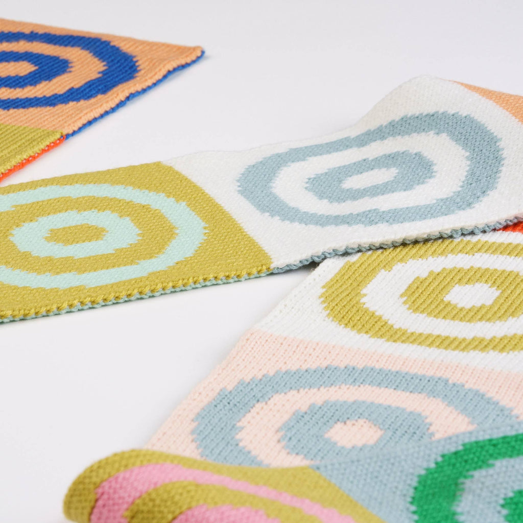 Verloop Skinny Rotate Circles Scarf