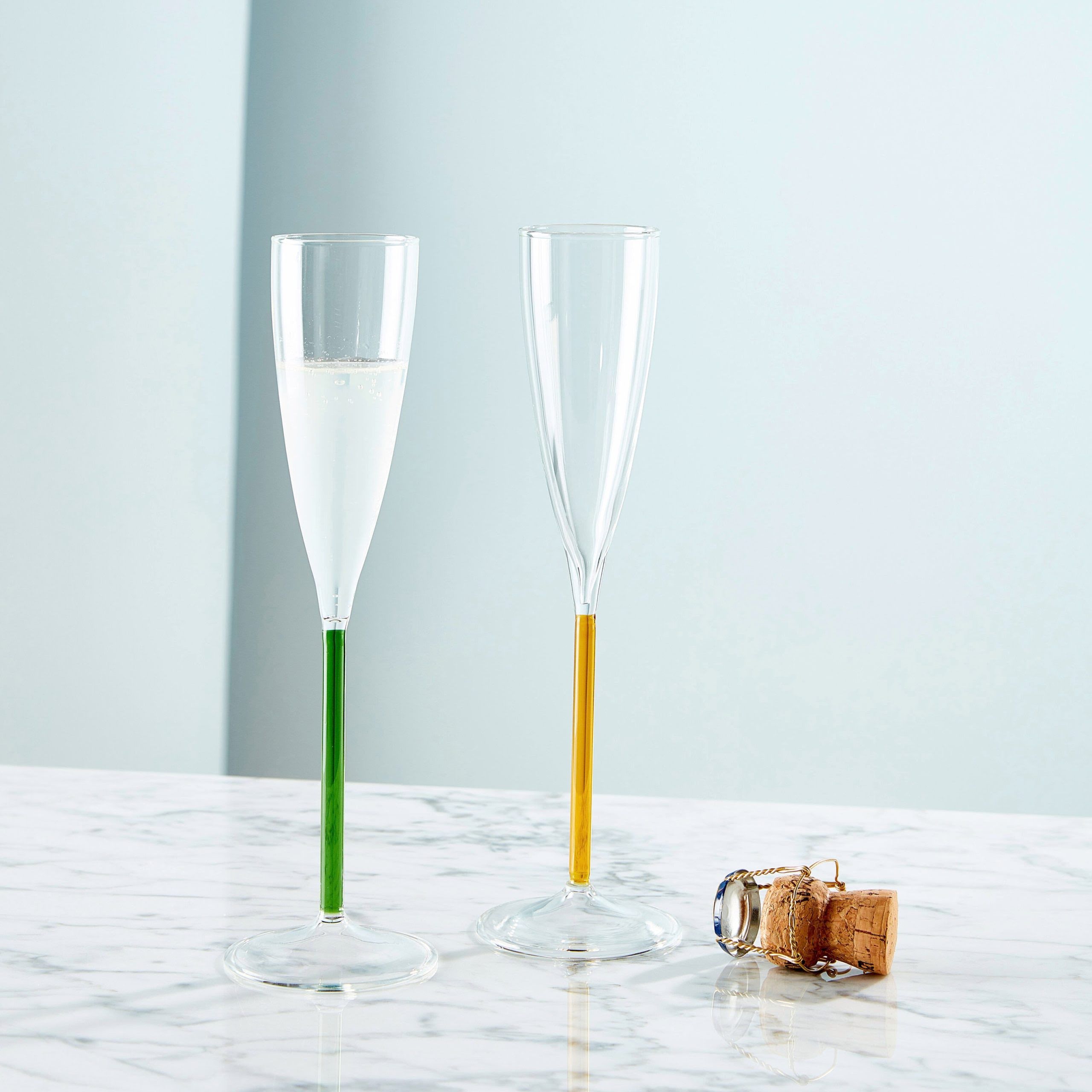 Color Accent Champagne Glasses Set - Green/ Yellow
